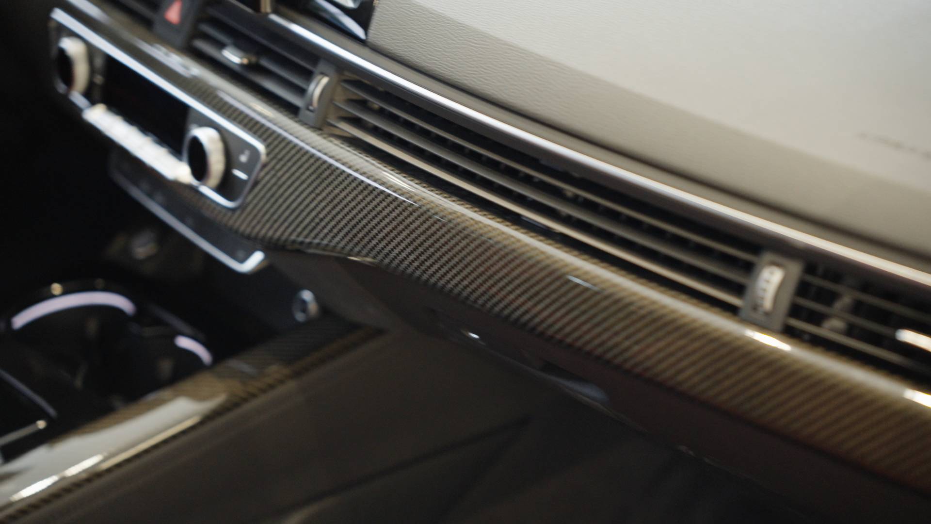 2025款奧迪A4L全方位配置分析以及選購建議,4個車型買哪個最好?