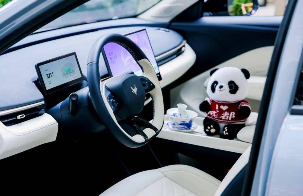 “全能選手”破圈記 :深度試駕極狐T1