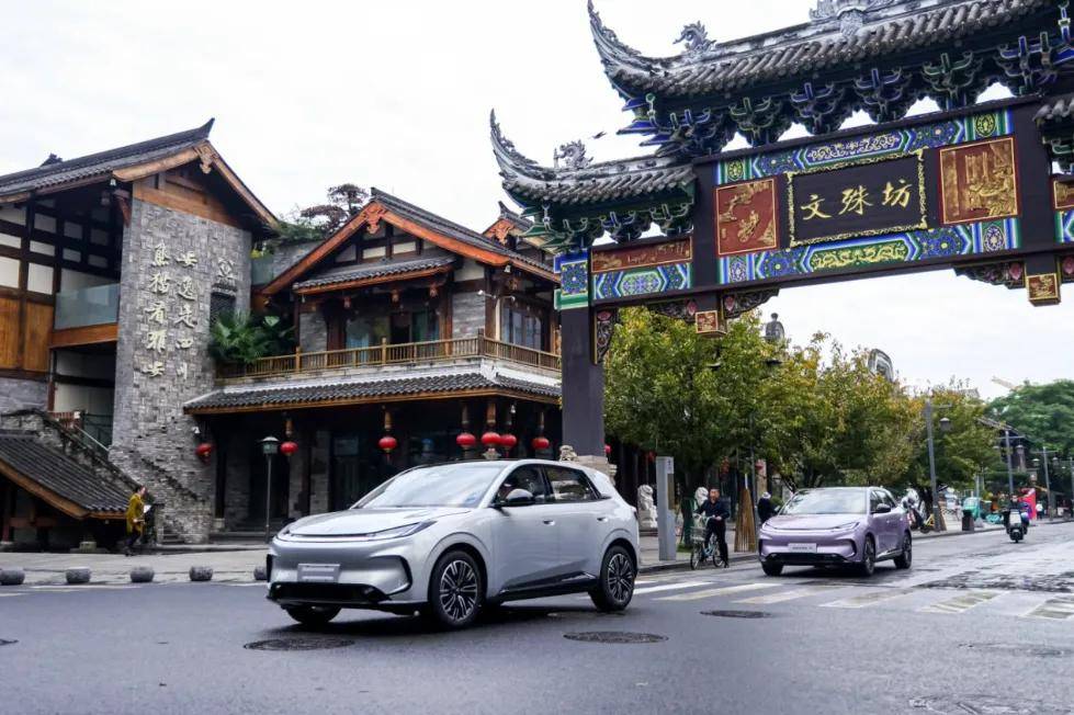 “全能選手”破圈記 :深度試駕極狐T1