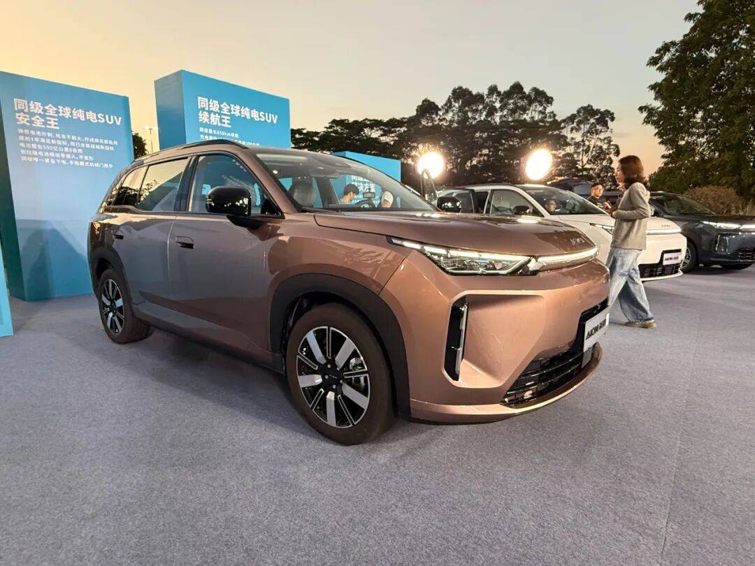 限時10.48萬元起,AION i60上市:星源增程+寬敞大五座