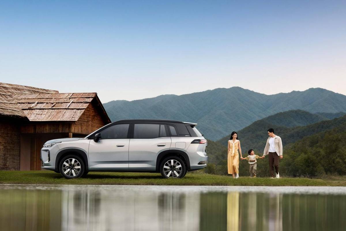 10萬買大五座?埃安 i60:我不僅大,還真能打