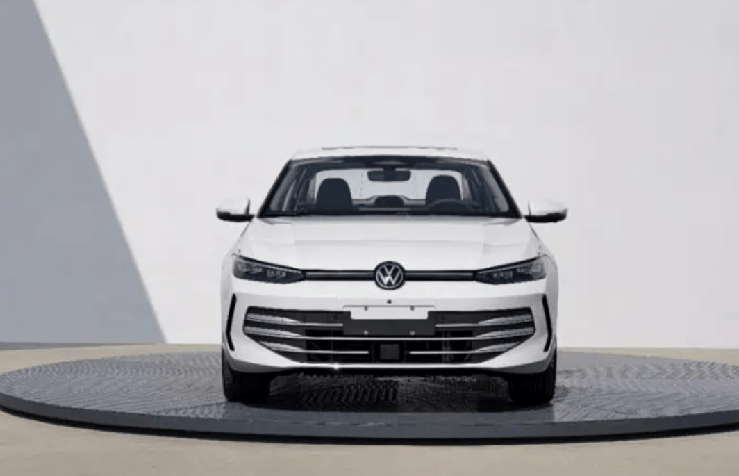 上汽大眾朗逸Pro終于官宣11月17日正式上市,這款基于MQB-EVO平臺打造的換代車型