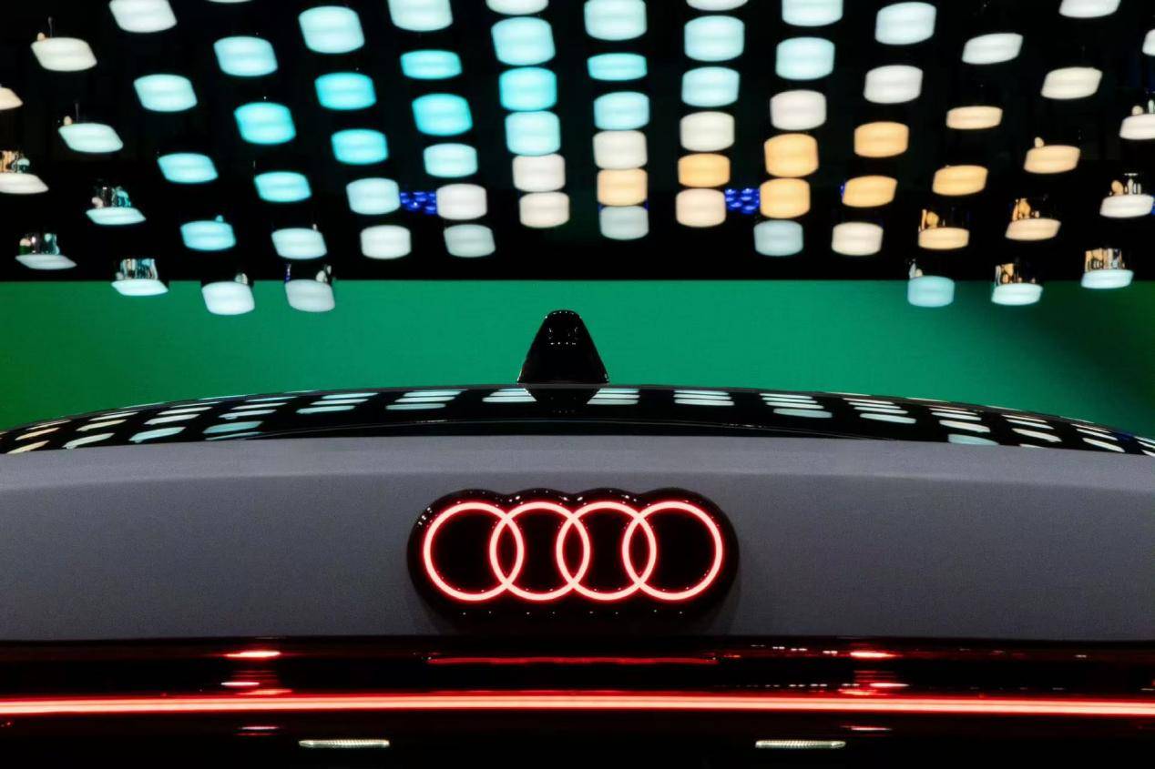 拒絕快消品邏輯!奧迪Q7用硬核實力,書寫116年造車專家答卷