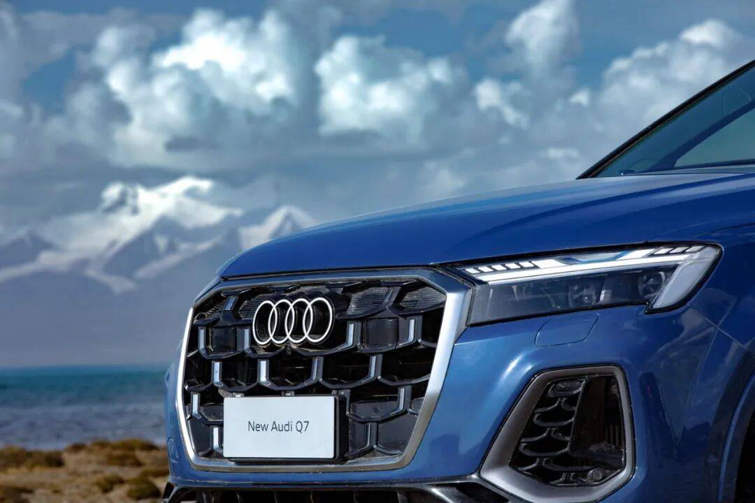 拒絕快消品邏輯!奧迪Q7用硬核實力,書寫116年造車專家答卷
