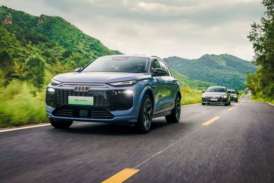 拒絕快消品邏輯!奧迪Q7用硬核實力,書寫116年造車專家答卷