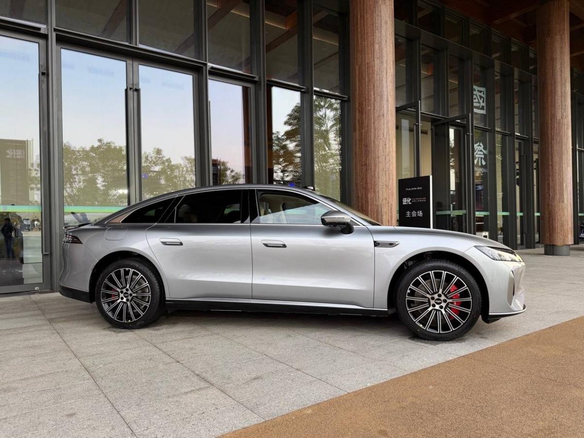 奇瑞風(fēng)云A9L光輝四驅(qū)版,獵鷹700版上市,18.19萬(wàn)元起