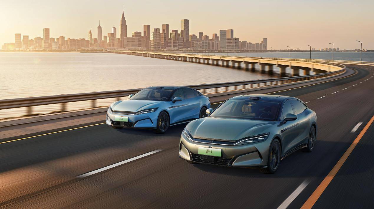 滿配登場,漢L顏值、智能、生態(tài)全面革新