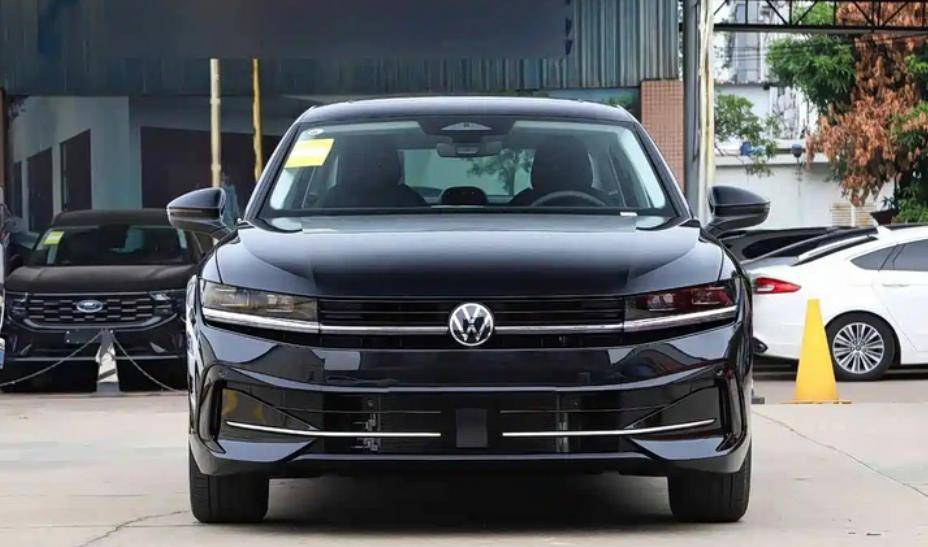 2026款大眾邁騰怎么樣?18萬買“1.5T+干式雙離合”劃算嗎?