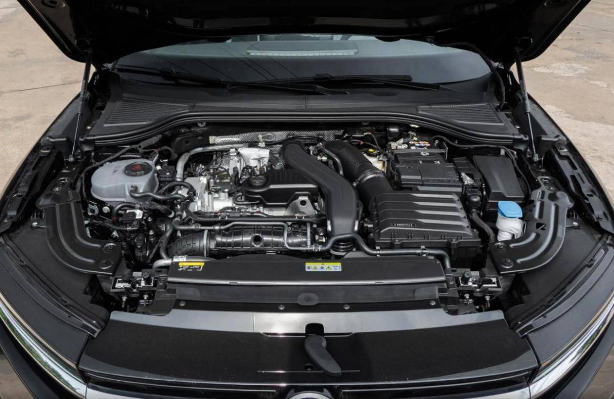 2026款大眾邁騰怎么樣?18萬買“1.5T+干式雙離合”劃算嗎?