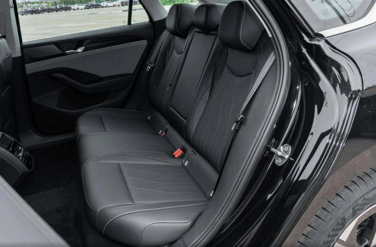 2026款大眾邁騰怎么樣?18萬買“1.5T+干式雙離合”劃算嗎?