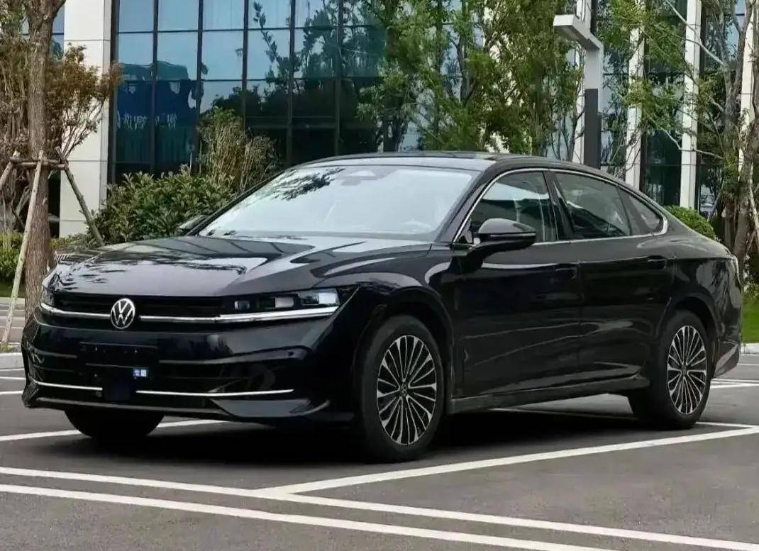 2026款大眾邁騰怎么樣?18萬買“1.5T+干式雙離合”劃算嗎?