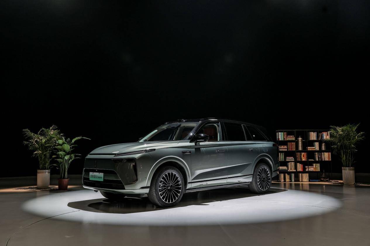 長城汽車VLA大模型落地魏牌全新藍山智能CP Master輔助駕駛系統驚艷能力