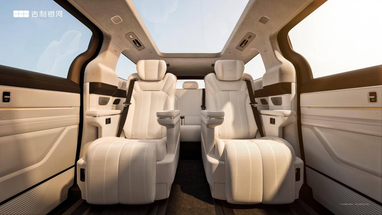 超級 AI 增程破局!吉利銀河 V900:重新定義旗艦 MPV 的全場景智慧出行