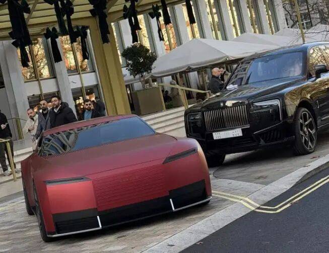 捷豹亮相Type 00全新配色,連Chiron與庫里南都相形見絀