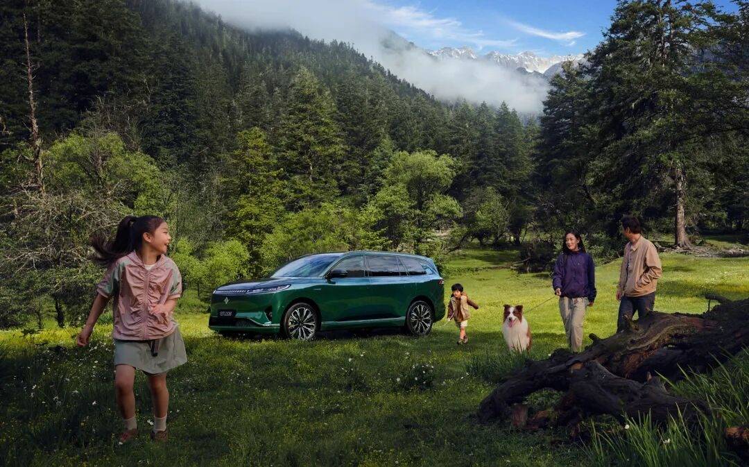 告別“小板凳”第三排!體驗2026款eπ008:座座皆C位