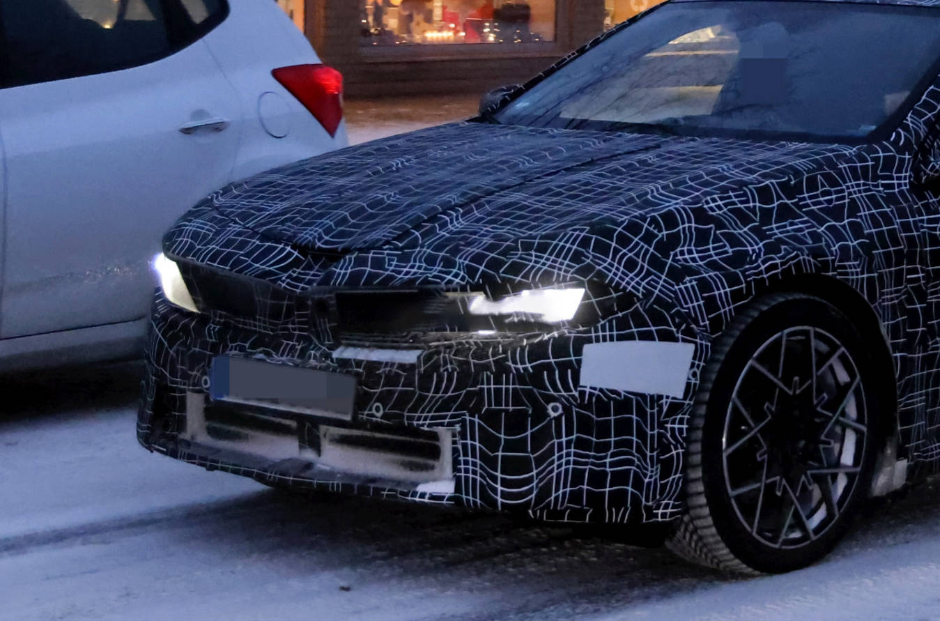 車頭線條清晰可見 新一代寶馬i3低溫測試諜照曝光