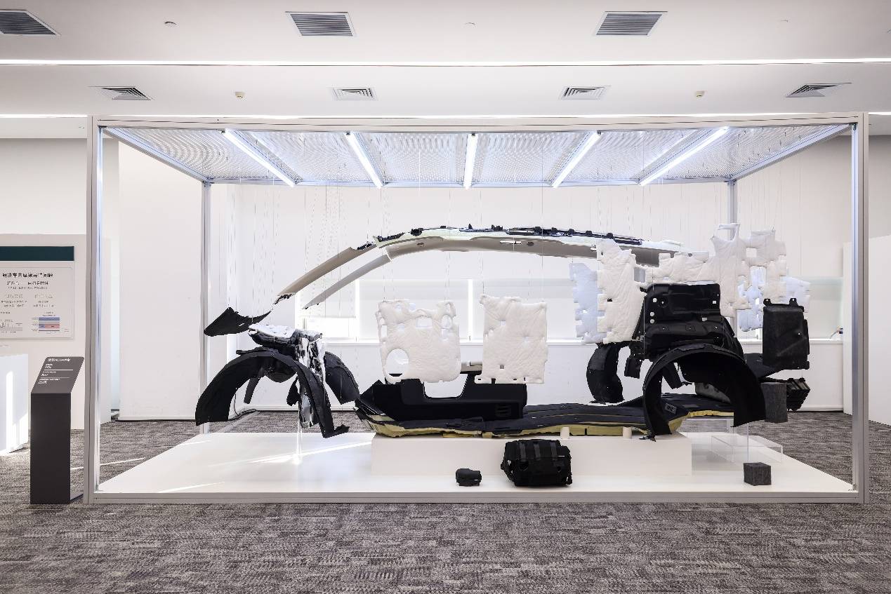 理想汽車自研強(qiáng)勢(shì)賦能,構(gòu)筑品牌真正護(hù)城河