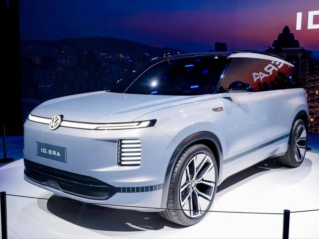 11月車市“理性回歸”:補貼退潮后,誰來接棒2026?