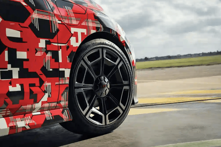 50年歷史,傳奇小車更名續命,看完售價,網友直呼:還是國產香!